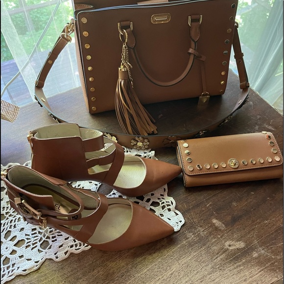 MICHAEL Michael Kors brown shoes, like new . Perfect condition size 8 - Picture 2 of 15